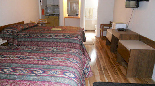 Lazy Bear Lodge Cranbrook Buitenkant foto
